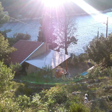 A Tiny Sea In The Wilderness * Вис