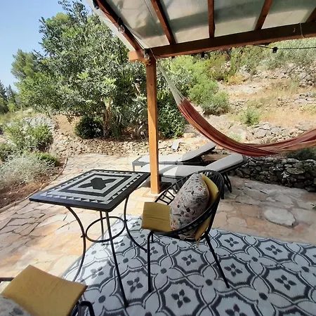 A Tiny Sea In The Wilderness Вис