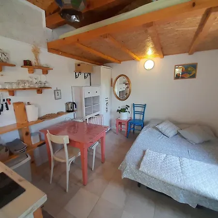 A Tiny Sea In The Wilderness * Вис