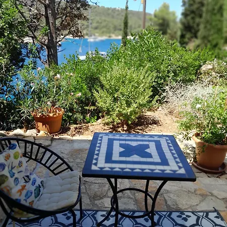 A Tiny Sea In The Wilderness بيت للعطل *