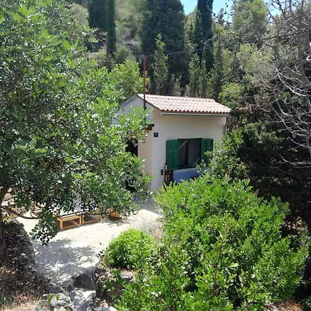 A Tiny Sea In The Wilderness بيت للعطل فيس