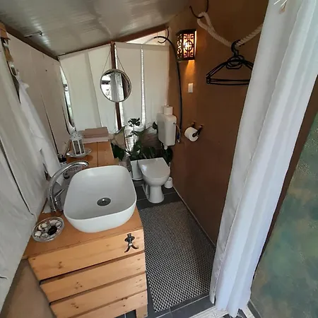 A Tiny Sea In The Wilderness بيت للعطل فيس