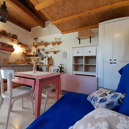 度假居 A Tiny Sea In The Wilderness *