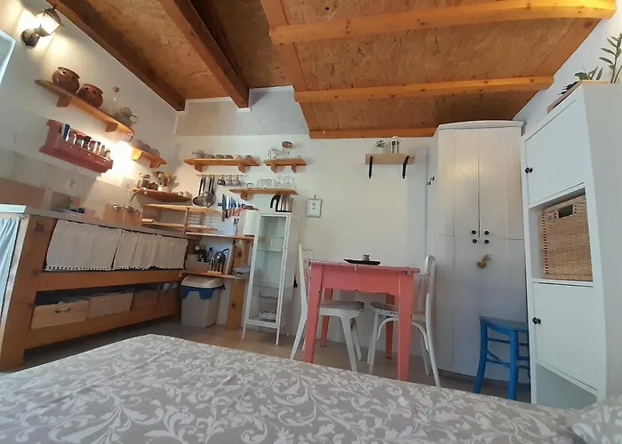 A Tiny Sea In The Wilderness * Vis